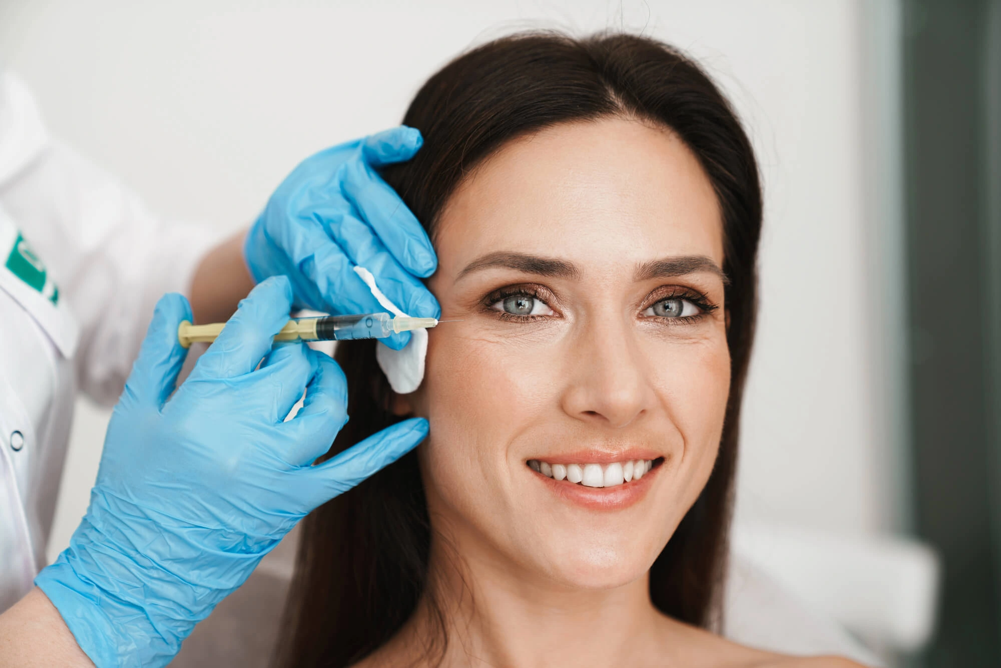 Girl undergoing treatment by Cosmetic Dentist in Fort Pierce